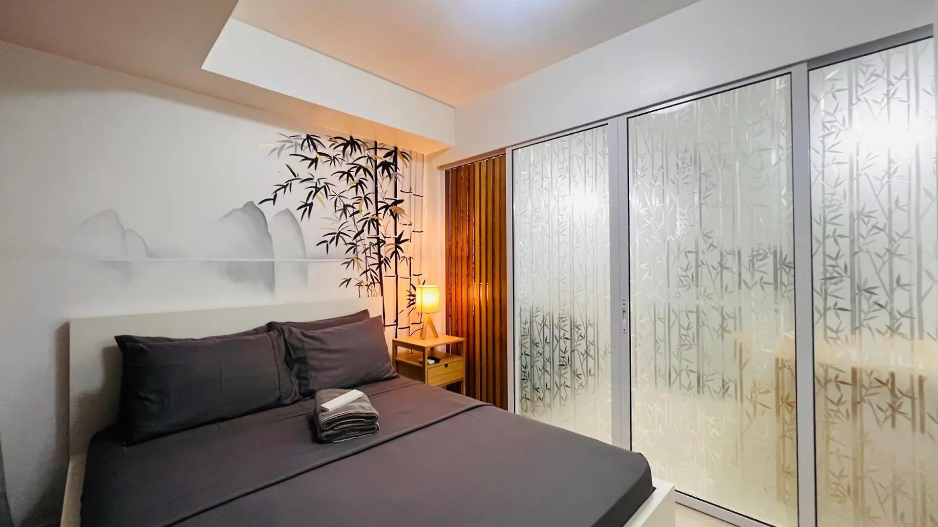 Azure Sakura Suite Manilla 0*,