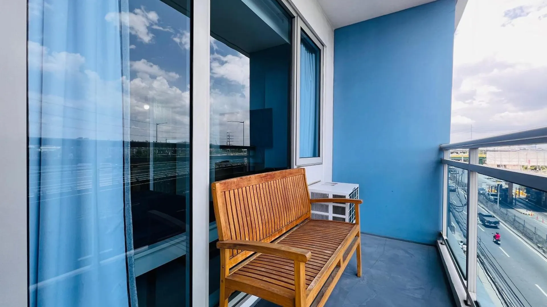 Azure Sakura Suite Manilla Appartement